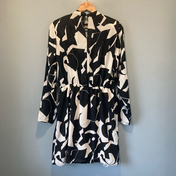 Primark UK Abstract Print Dress with Cut-Out Neckline BNWT Cocktail Party Dress - Picture 13 of 13